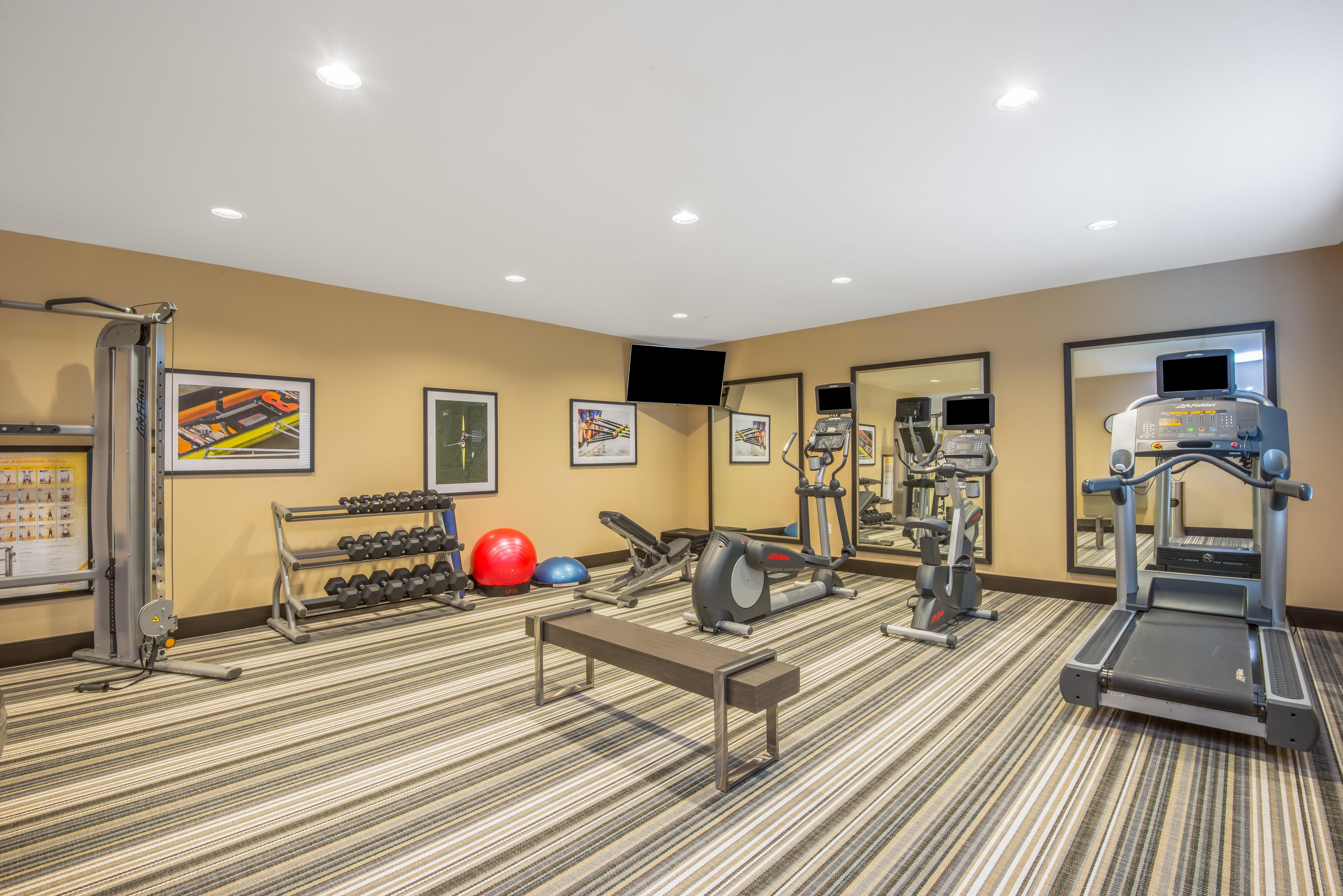 Candlewood Suites Columbia Hwy 63 & I-70 By Ihg Exterior foto